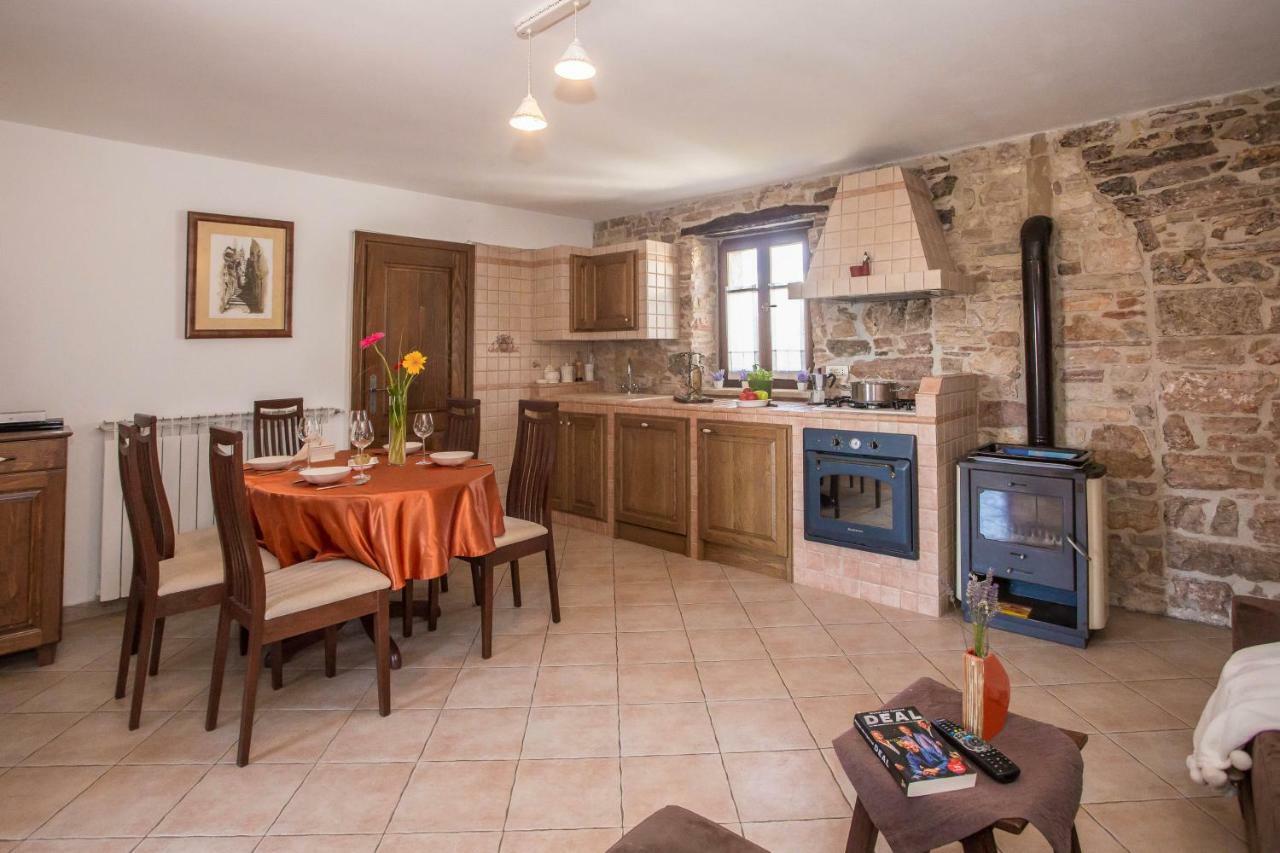 Nona Nina Apartment Vizinada Ngoại thất bức ảnh