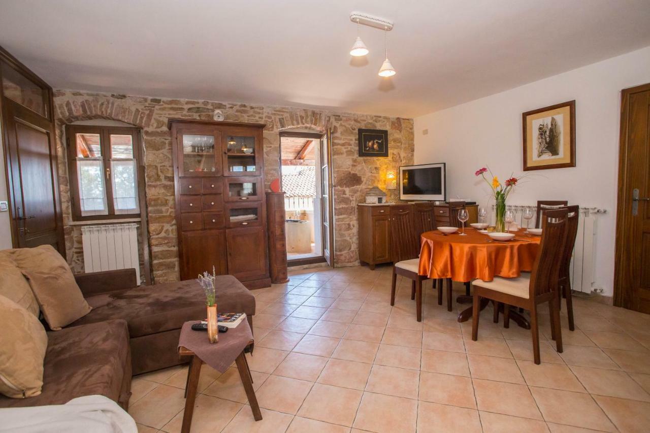 Nona Nina Apartment Vizinada Ngoại thất bức ảnh